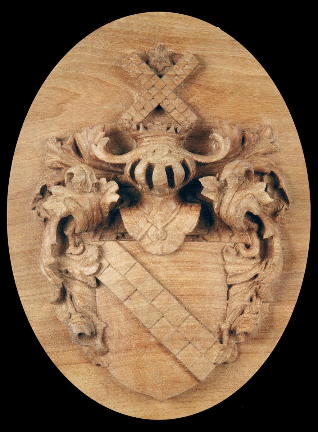 wapensteen, familiewapen gebeeldhouwd, wapenreliëf in hout