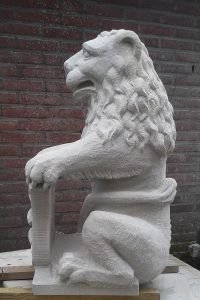 Sandstein Löwe Kopie