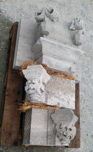 Laatste pinakel voor de Cuneratoren. pinakelblokken Cuneratoren Muschelkalk