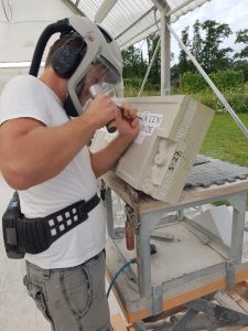 1 von fünf Fassadensteinen für Noordgouwe: Jelle liebt die Buchstaben