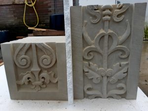 ornamenten in Baumberger steen voor de Latijnse School in Nijmegen