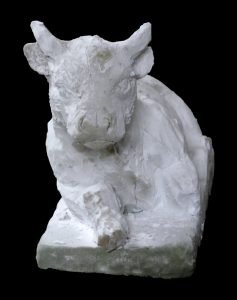 Kleimodel voor stier in wit marmer