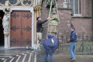 foto: Stadskrant Veghel. Bericht über Moses und Aaron hat nach der Restaurierung zurück
