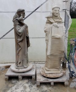 th. van Aquino, Teil 2: Säge. geklebten Kopf und Körper.