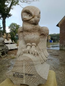 Het kopiëren van luchtboogbeeld met Uil-De gekopieerde Uil in Muschelkalksteen