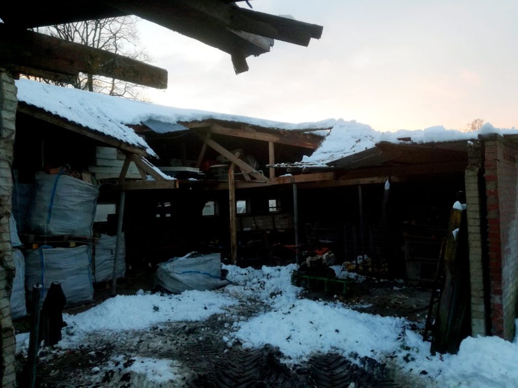 sshuurdak ingestort door sneeuwdek